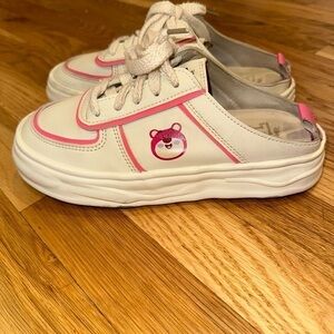 DISNEY TOY STORY SLIP-ON SHOES SIZE‎ 7